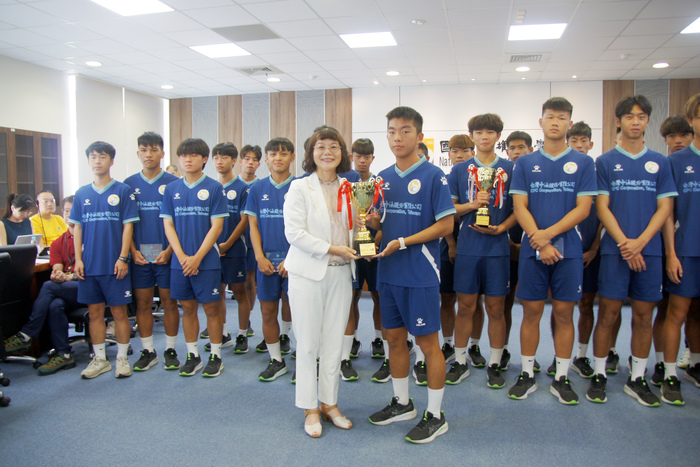 112學年度大專校院五人制足球錦標賽 公開男生組 第三名(由李致漢同學代表領獎)