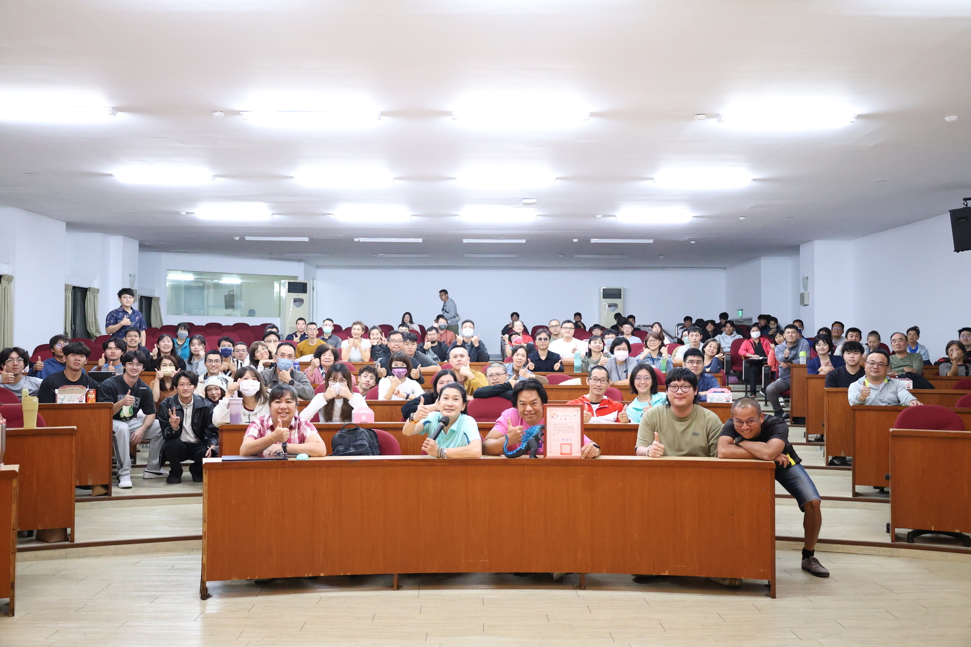 【校內活動】體育室《2025高大運動名人講座》運動科學博士何立安 談肌力體能訓練重要性圖片